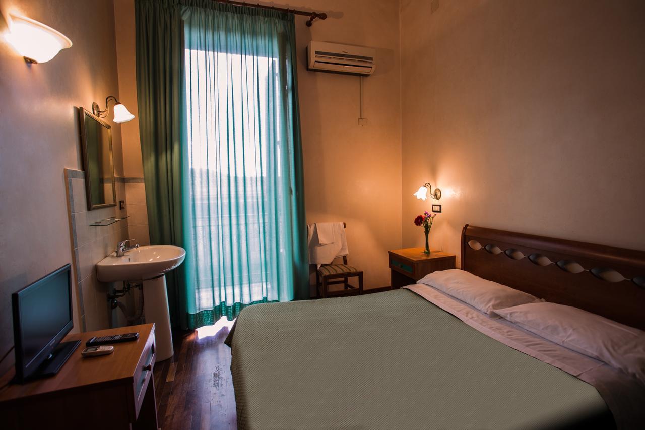 Hotel Italia - Palermo, Palermo